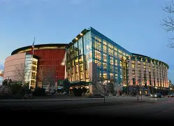  转折点！丹佛掘金临场应变；荷甲赛前攻防权衡；底气十足；球探报告显示潜力