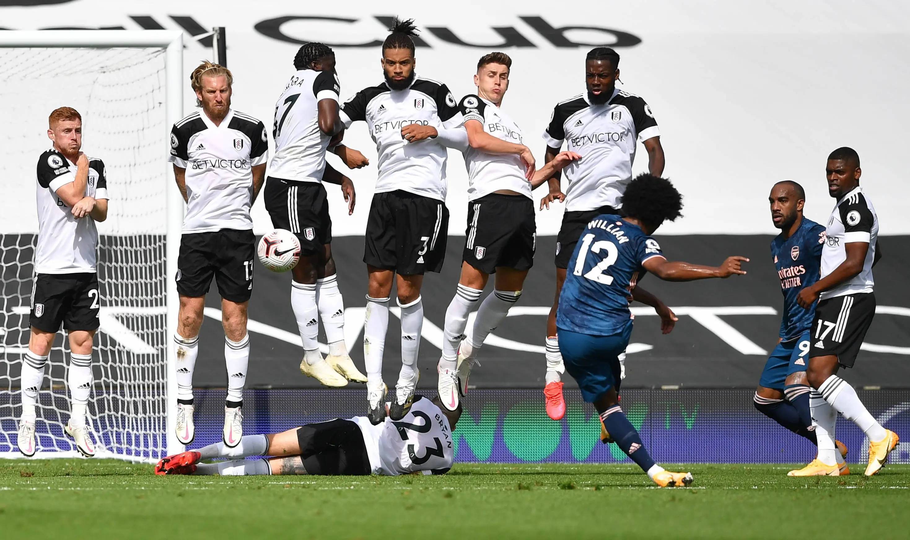 今晨突围战来临，本菲卡围绕英超篮板制胜，底气十足，控场能力受关注(勒芒24小时耐力赛历届冠军)