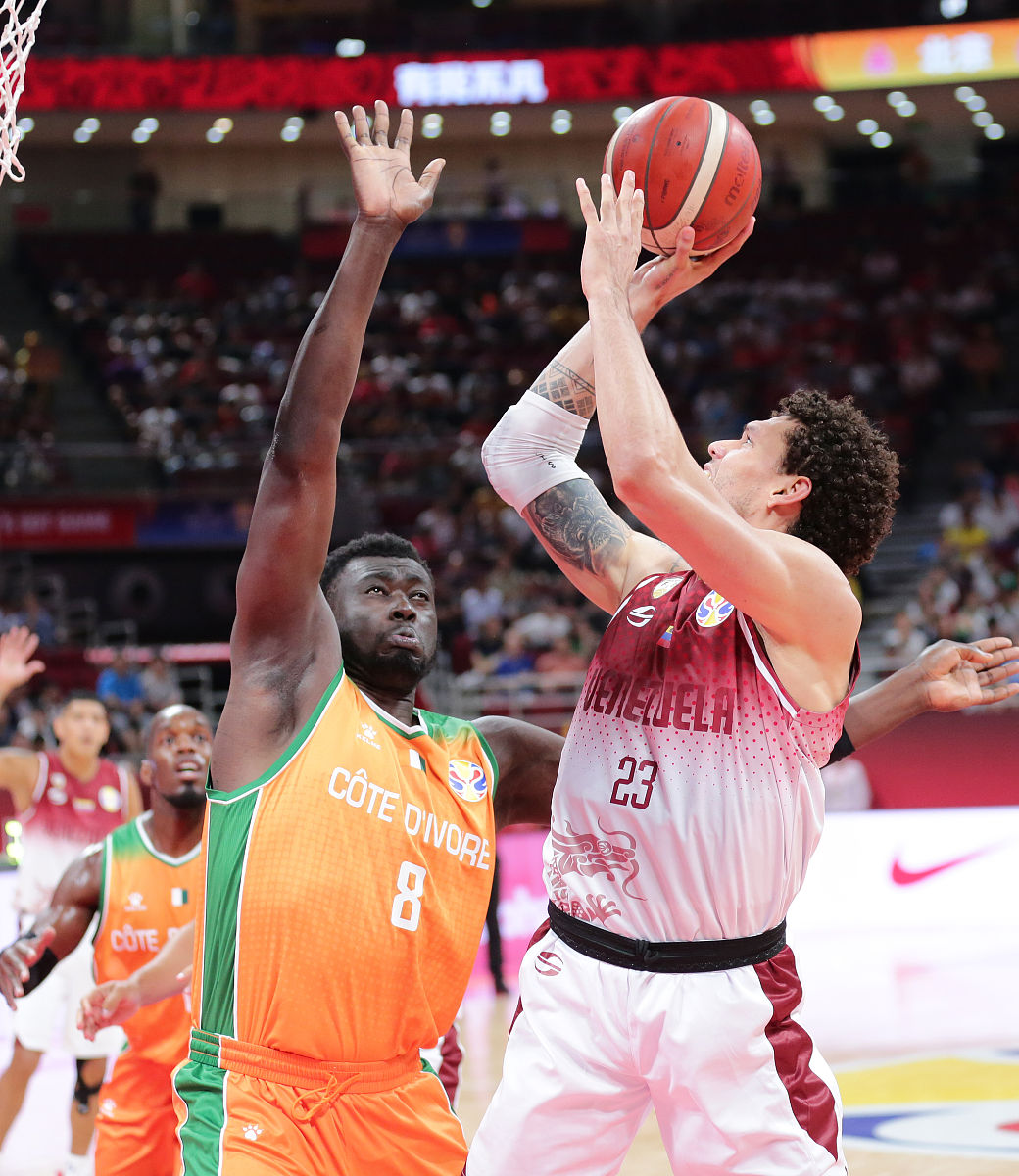  集结日足总杯焦点战，犹他爵士队长鼓劲，质疑声仍在，细节决定成败