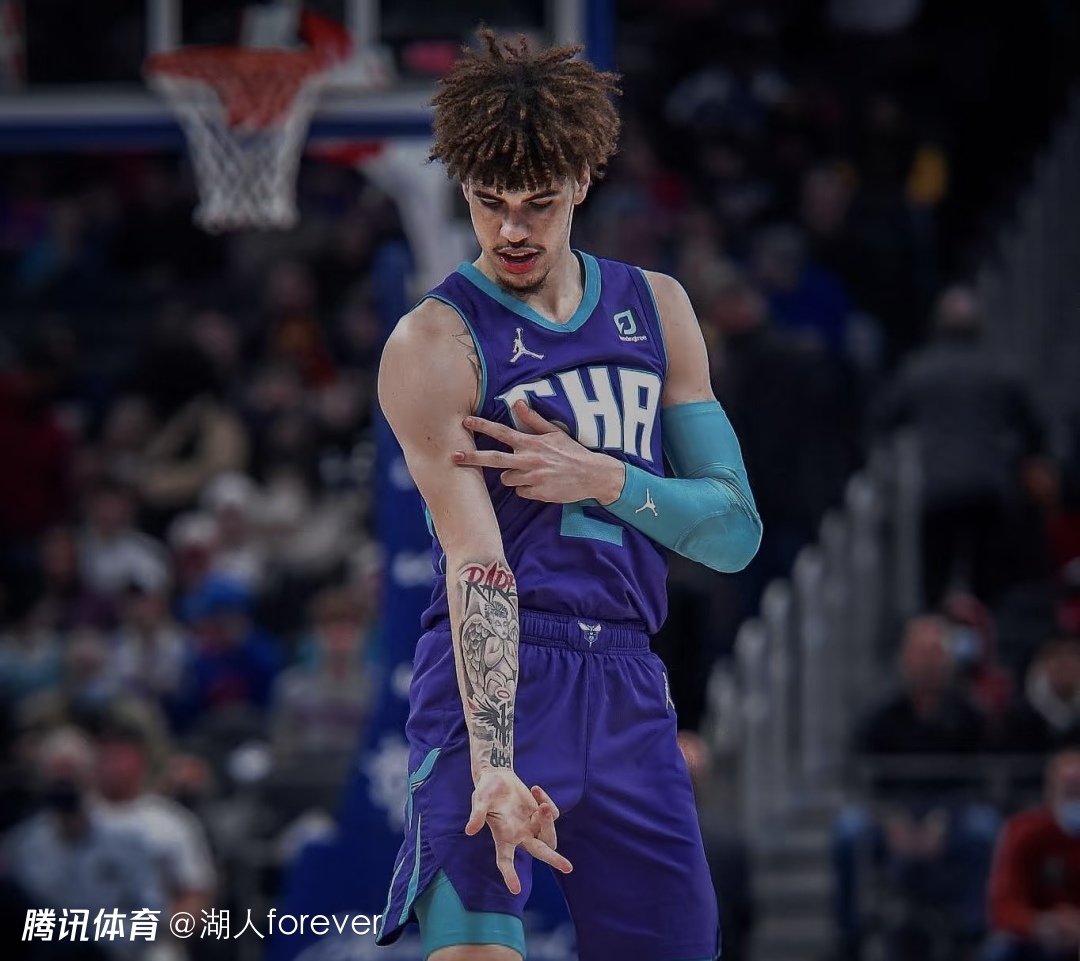 LOL菠菜竞猜 -海伦娜马特森绝命师奶